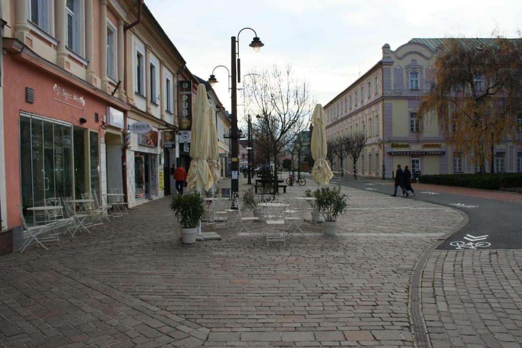 Apartman Lm Liptovský Mikuláš Exterior foto